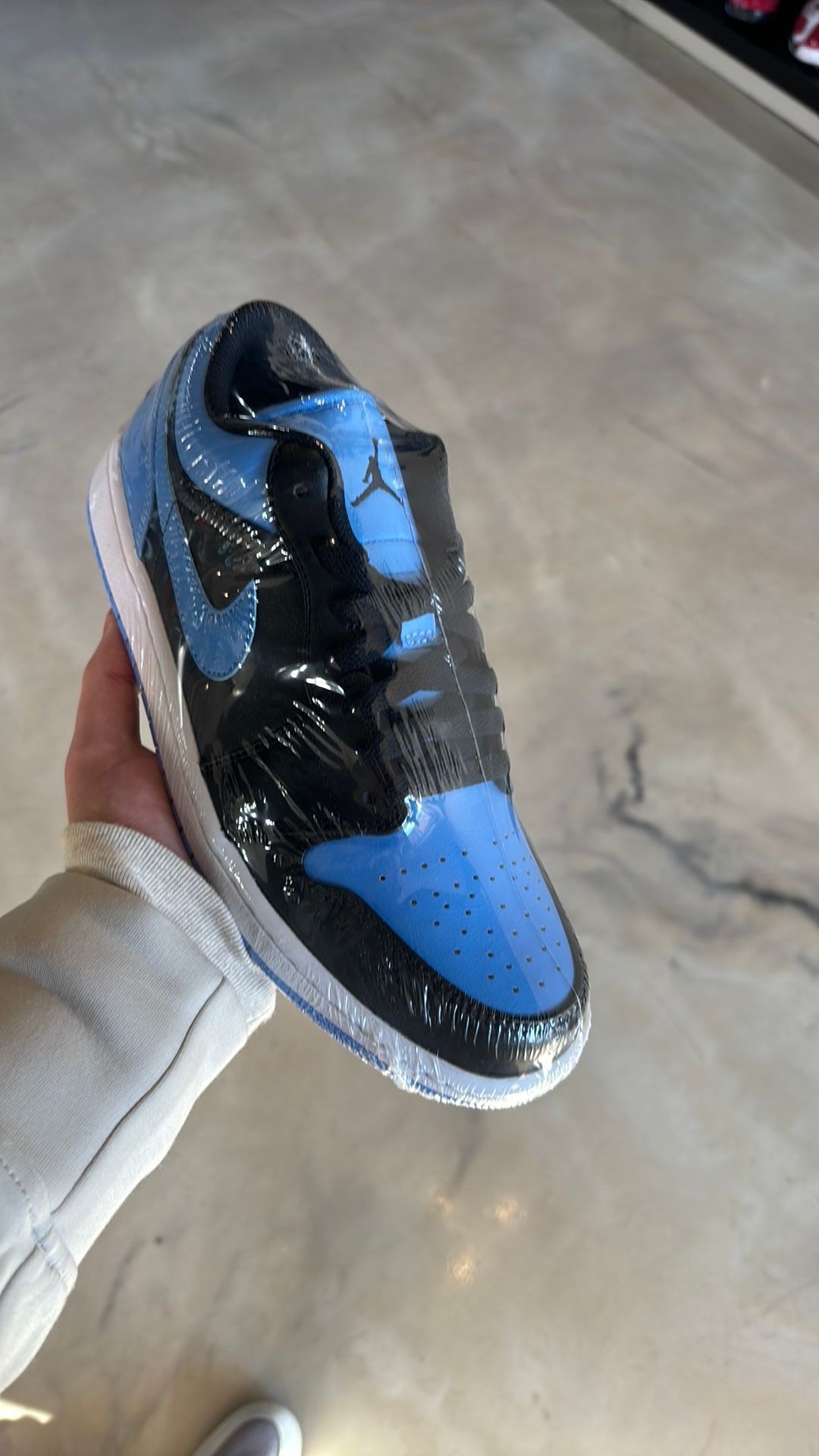 Jordan 1 low unc