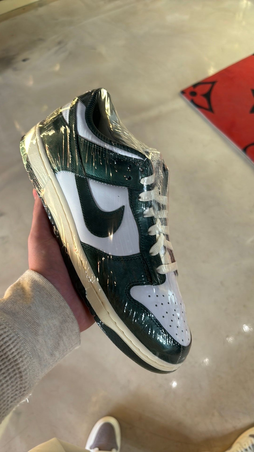 Nike dunk low vintage green