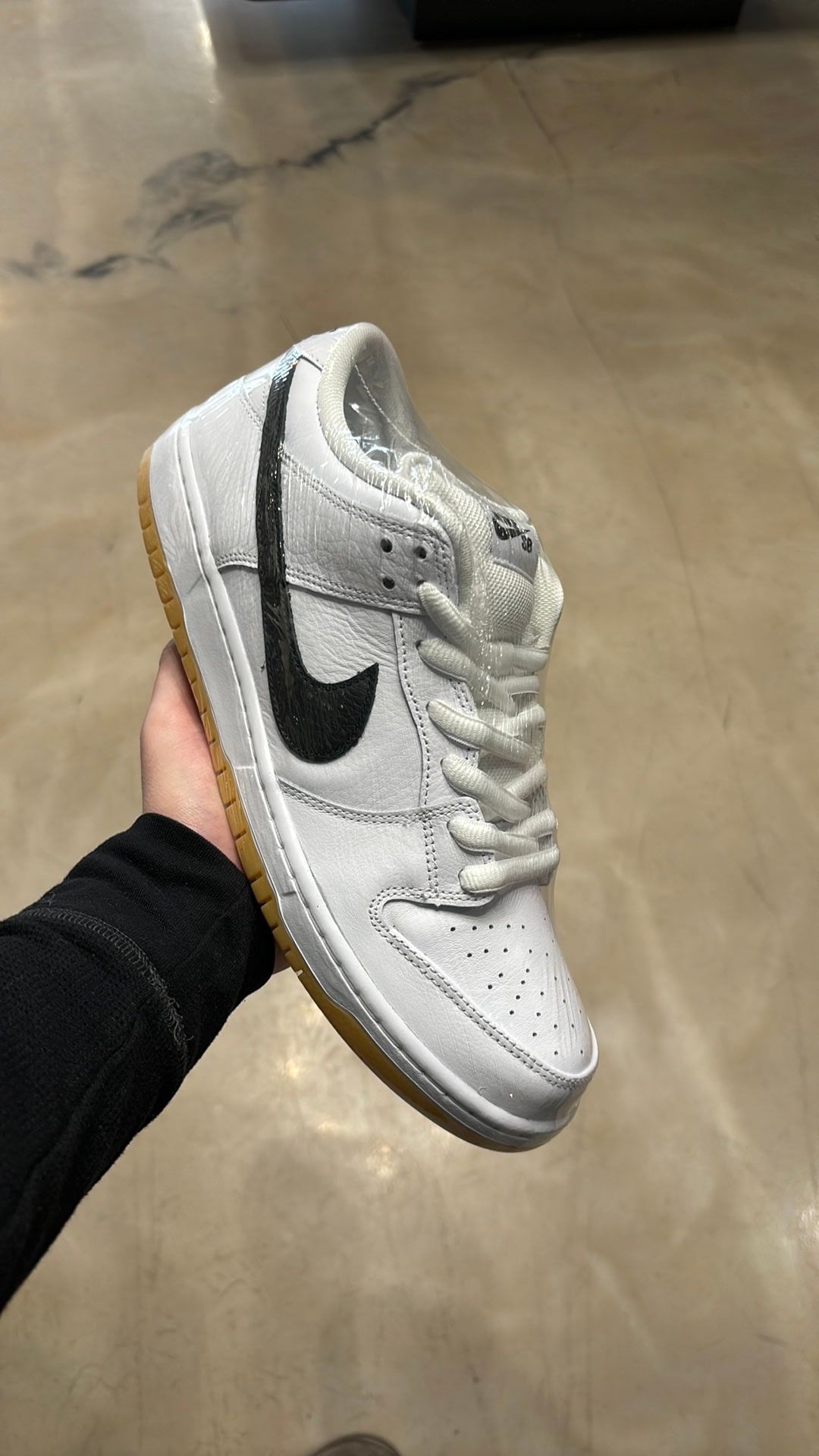 Nike sb low white gum