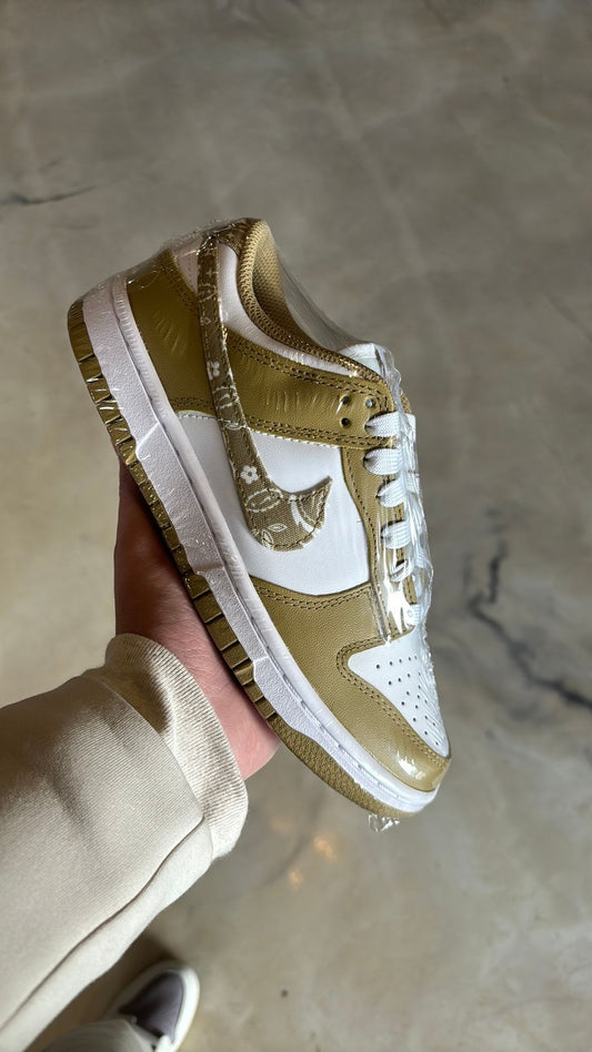 Nike dunk low brown cream paisley
