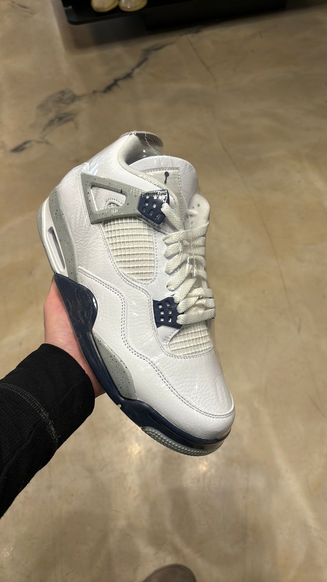 Jordan 4 Midnight Navy